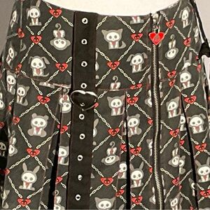 Hot Topic Size M Skelanimals Grommet Strap Goth Skulls Pleated Plaid Mini Skirt